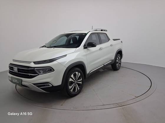 FIAT TORO 2.0 16V TURBO DIESEL VOLCANO 4WD AT9 FIAT TORO 2.0 16V TURBO DIESEL VOLCANO 4WD AT9